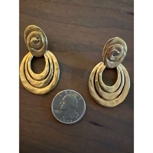 Vintage Hammered Gold Tone Dangle Pierced Earrings - Picture 5 of 6